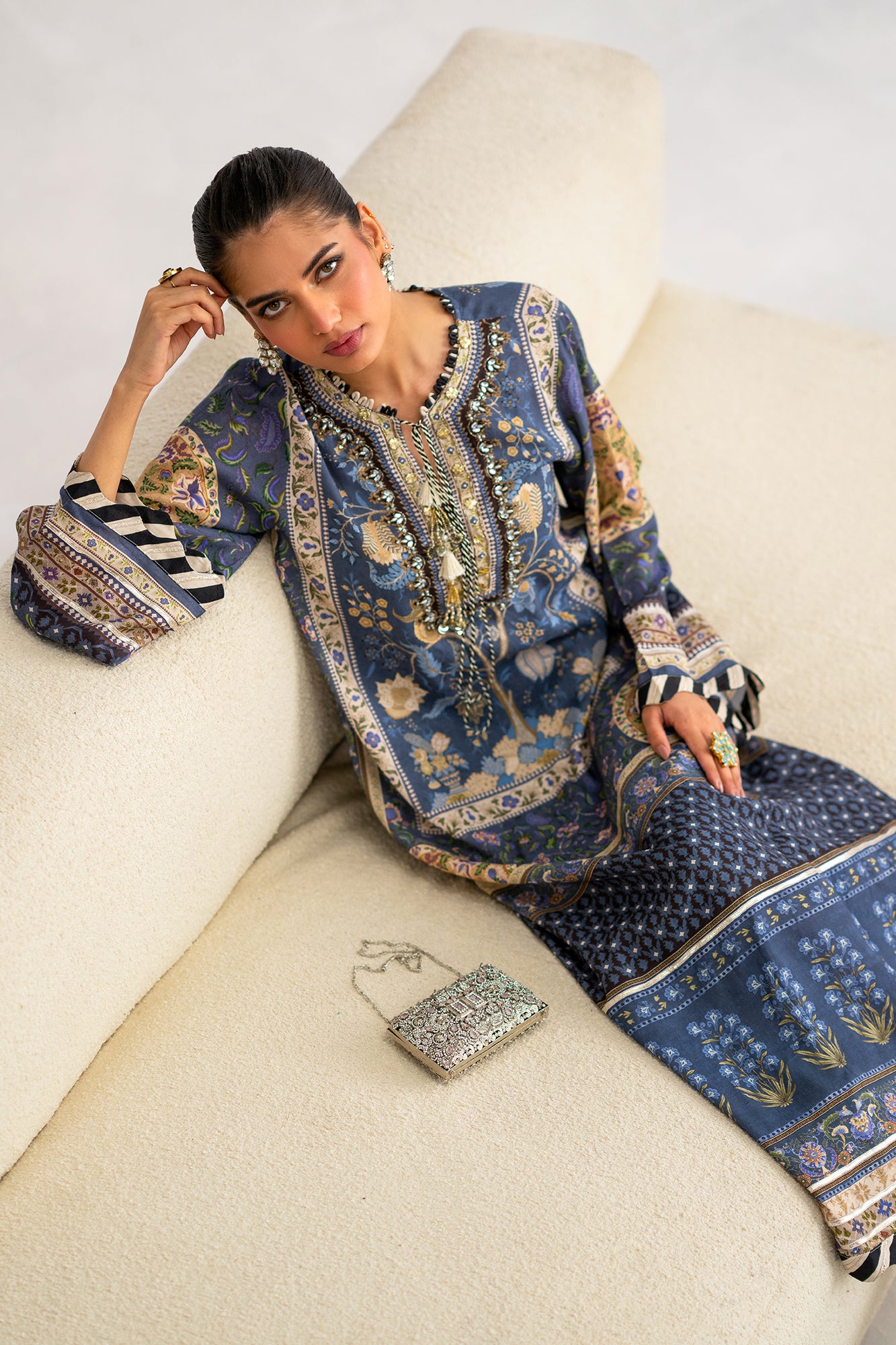EMBROIDERED KAFTAN (E1073/104/510)
