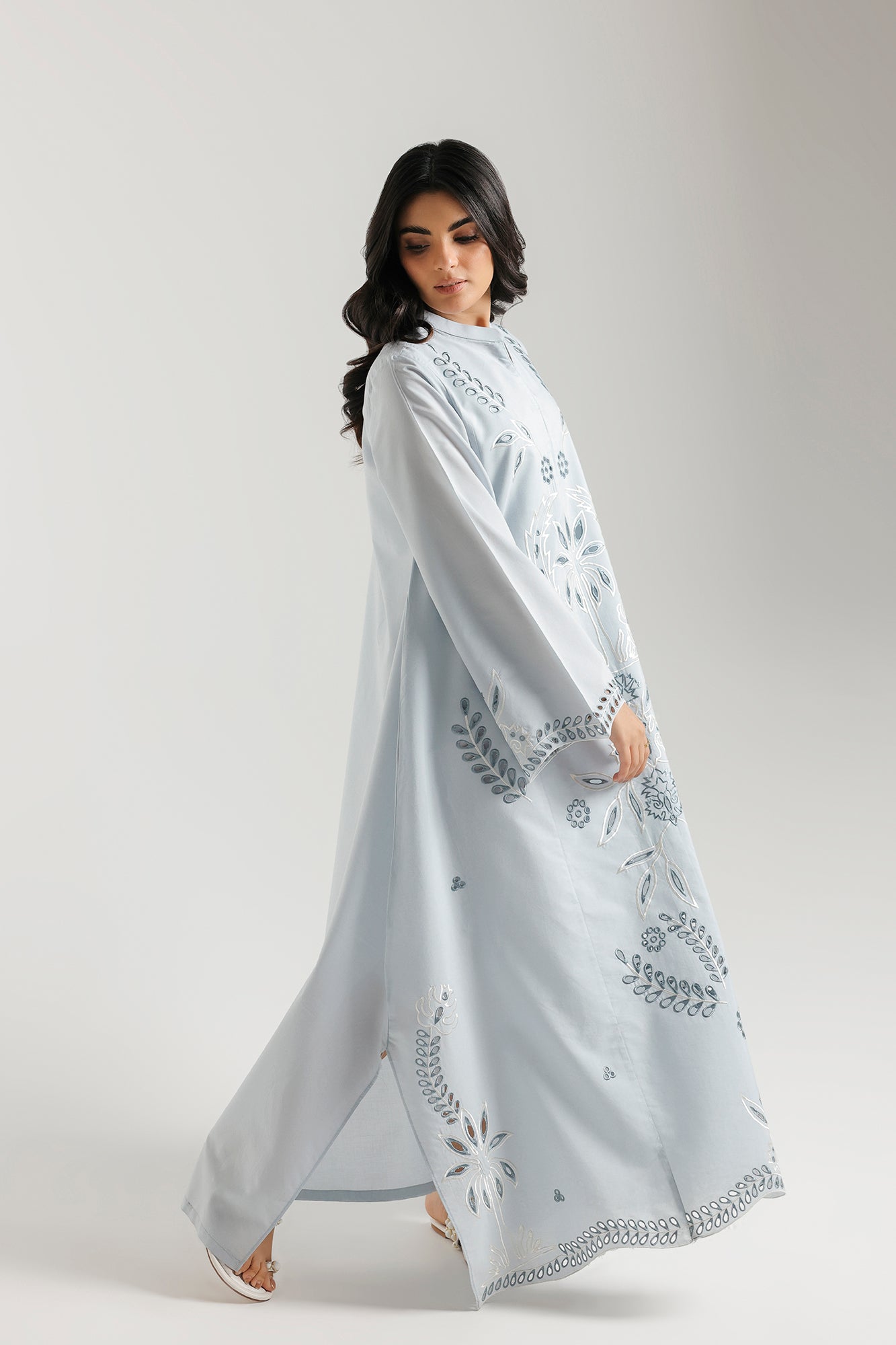 EMBROIDERED KAFTAN (E7558/102/912)